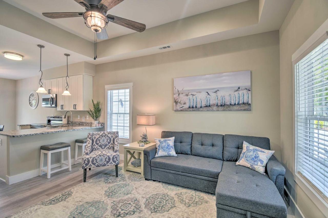 Ocean Isle Beach Home With Shared Lanai And Grill Екстер'єр фото