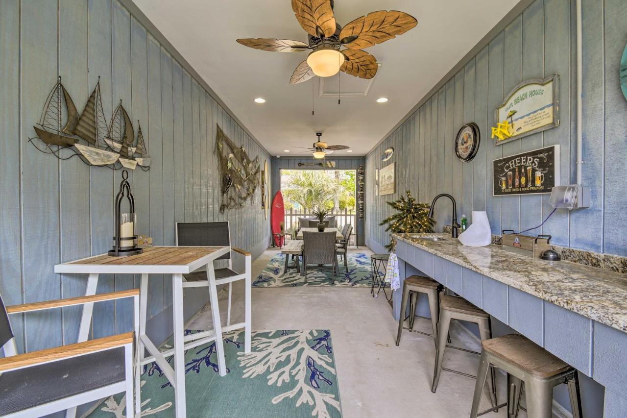 Ocean Isle Beach Home With Shared Lanai And Grill Екстер'єр фото
