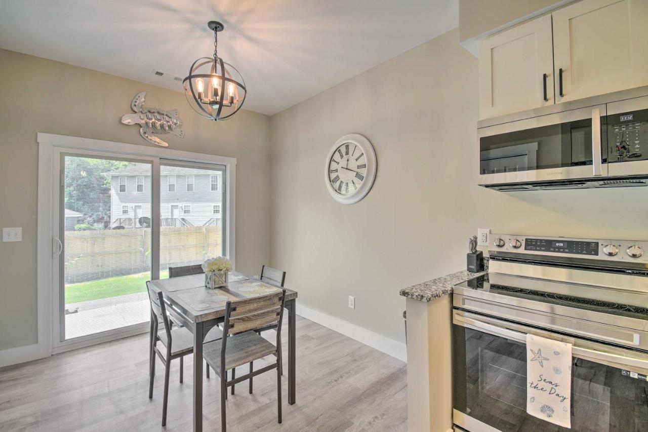 Ocean Isle Beach Home With Shared Lanai And Grill Екстер'єр фото